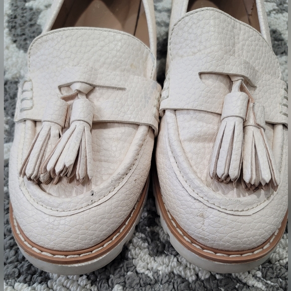 ATMOSPHERE Cream Pebbled Tassle Loafers Size 7 - Picture 2 of 7